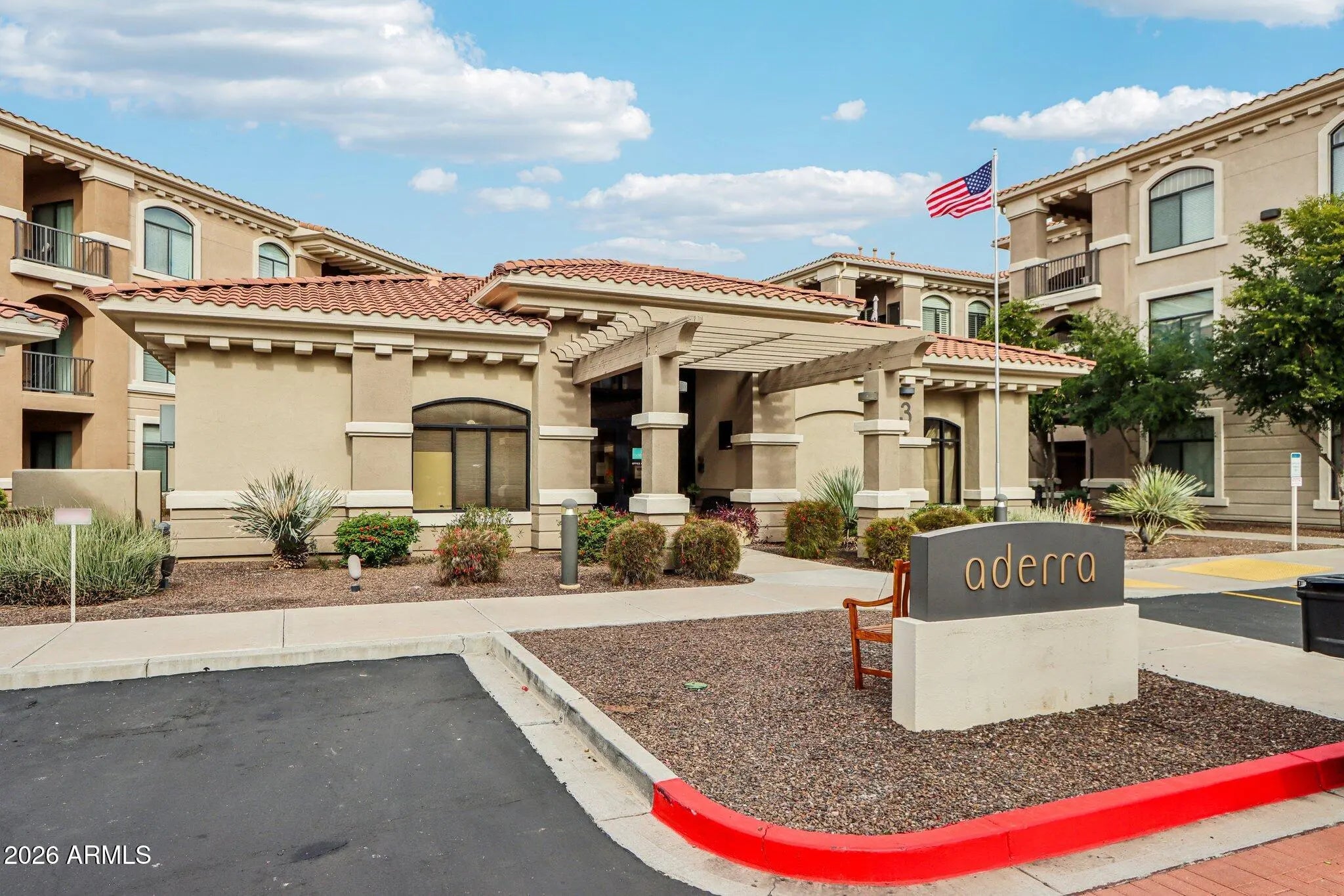 Photo of Listing #6975355