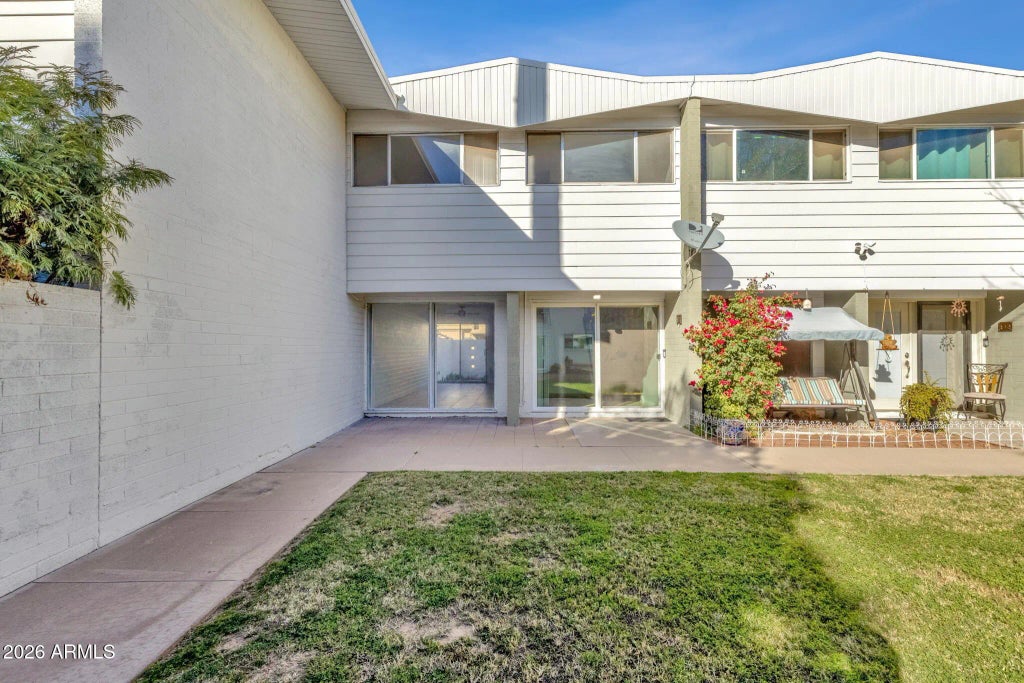 815 N Hayden Road (unit B14), Scottsdale