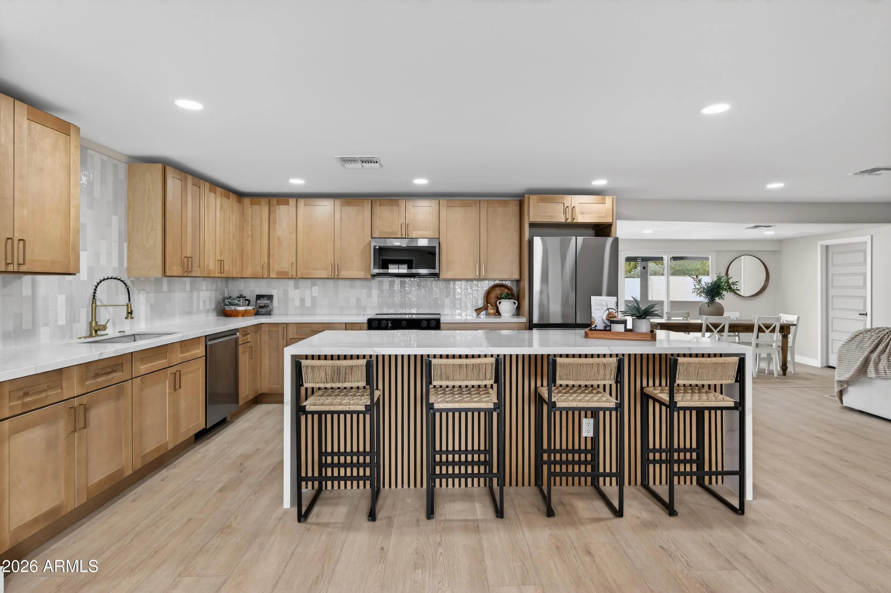 Photo of Listing #6974263