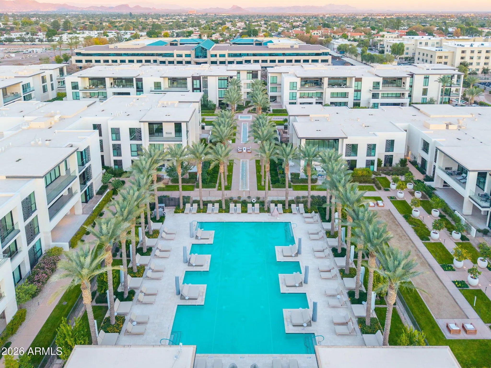 Photo of Listing #6972311