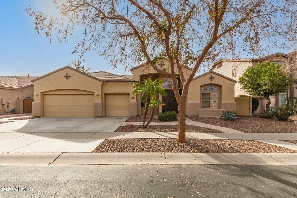 279 W Kingbird Drive, Chandler