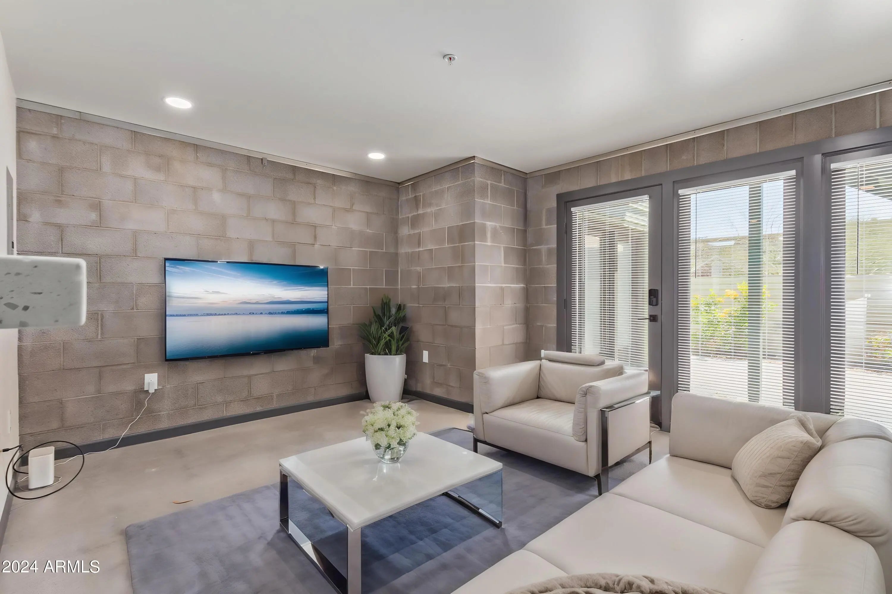 Photo of Listing #6972443