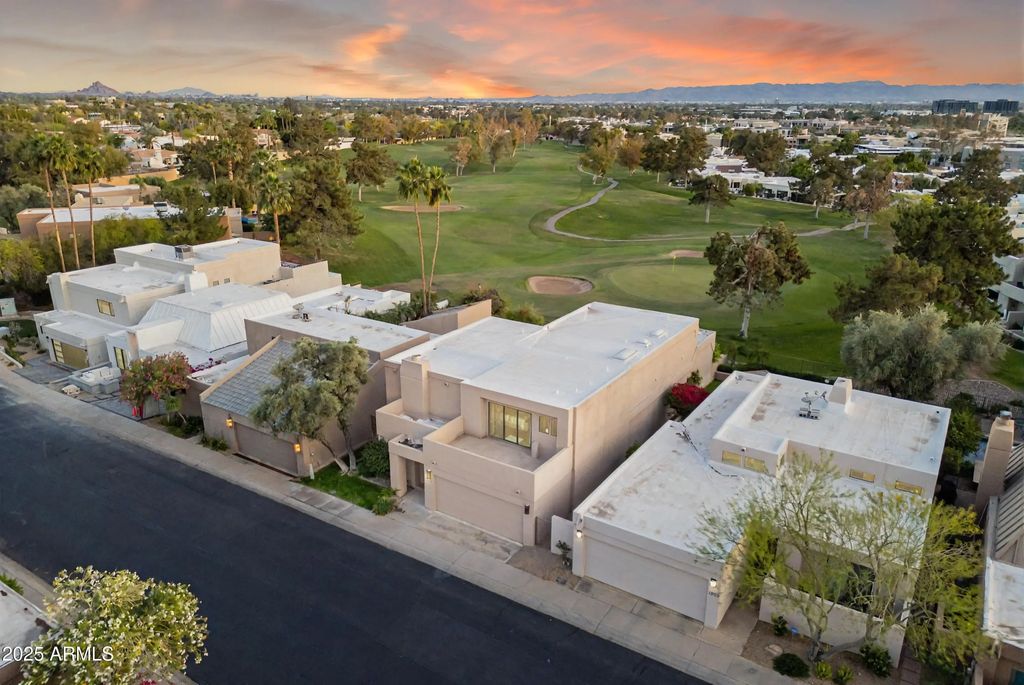 3033 E Claremont Avenue, Phoenix
