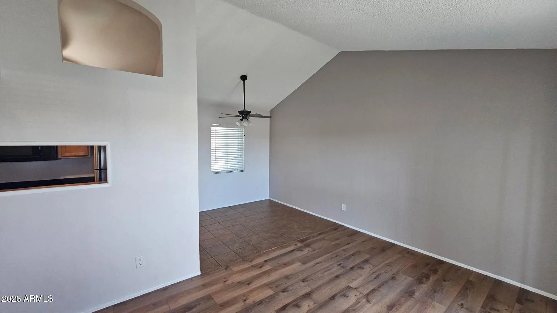 Photo of Listing #6972811