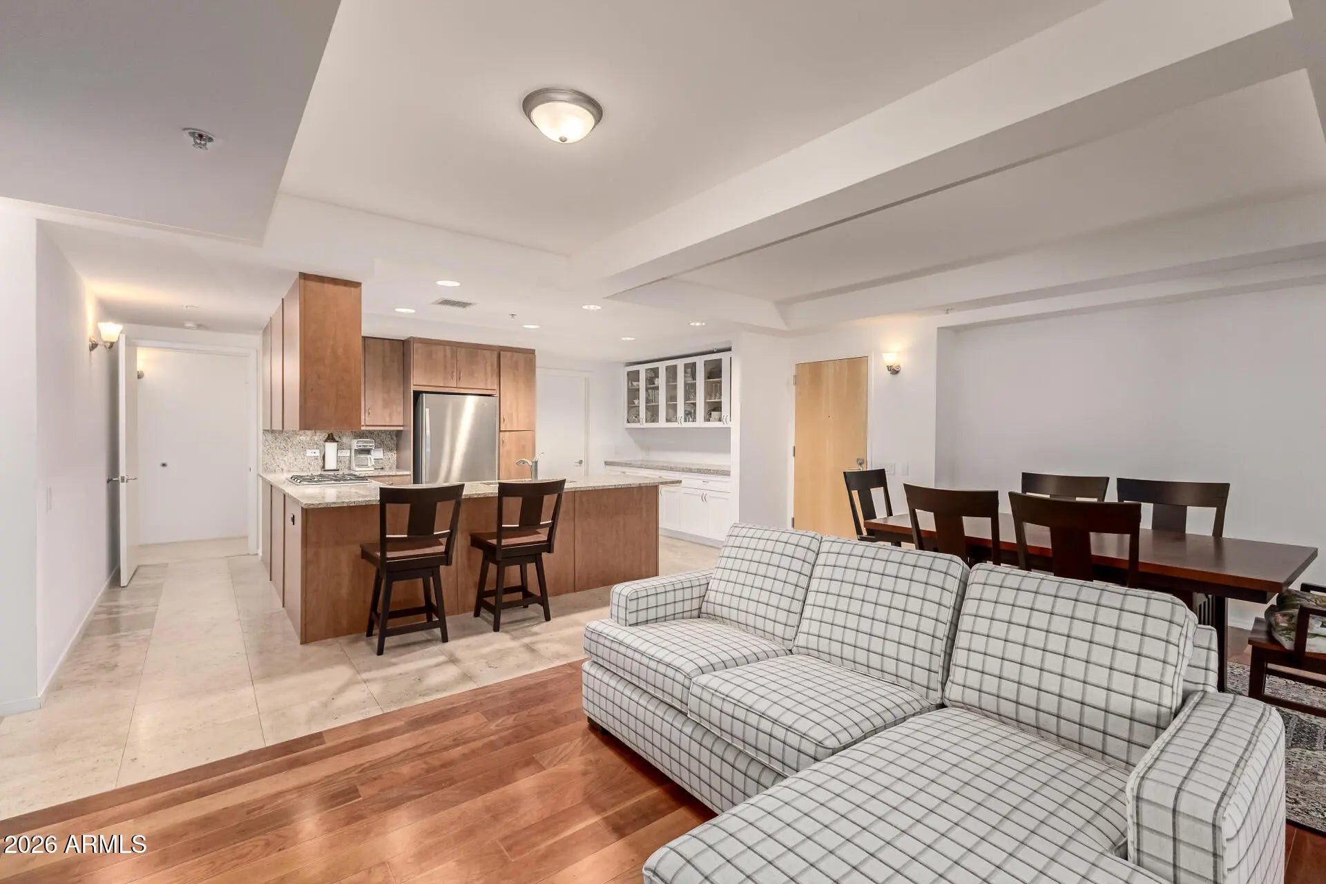 Photo of Listing #6977448