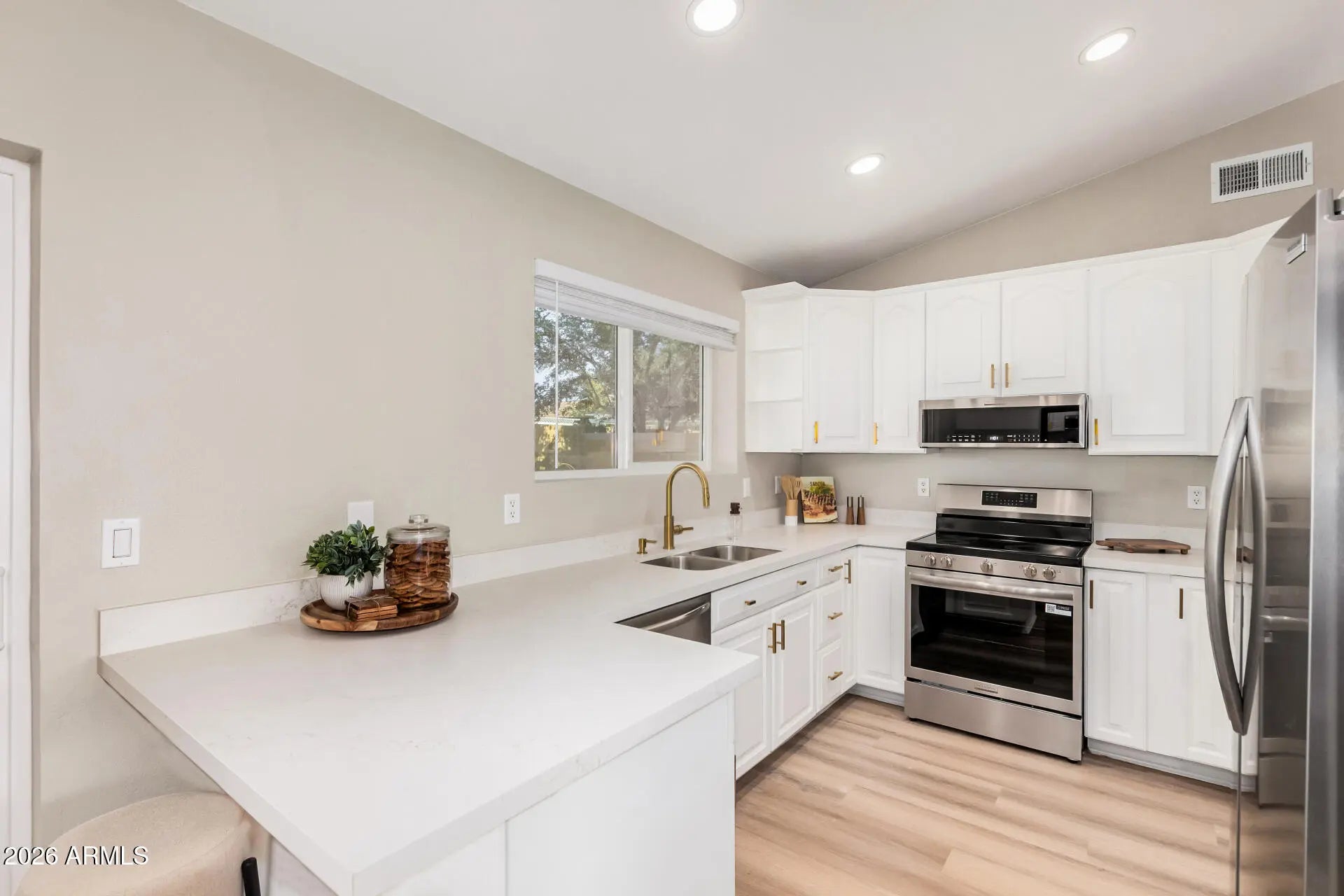 Photo of Listing #6973647