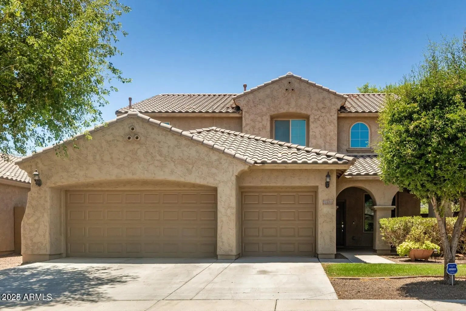 Photo of Listing #6973826