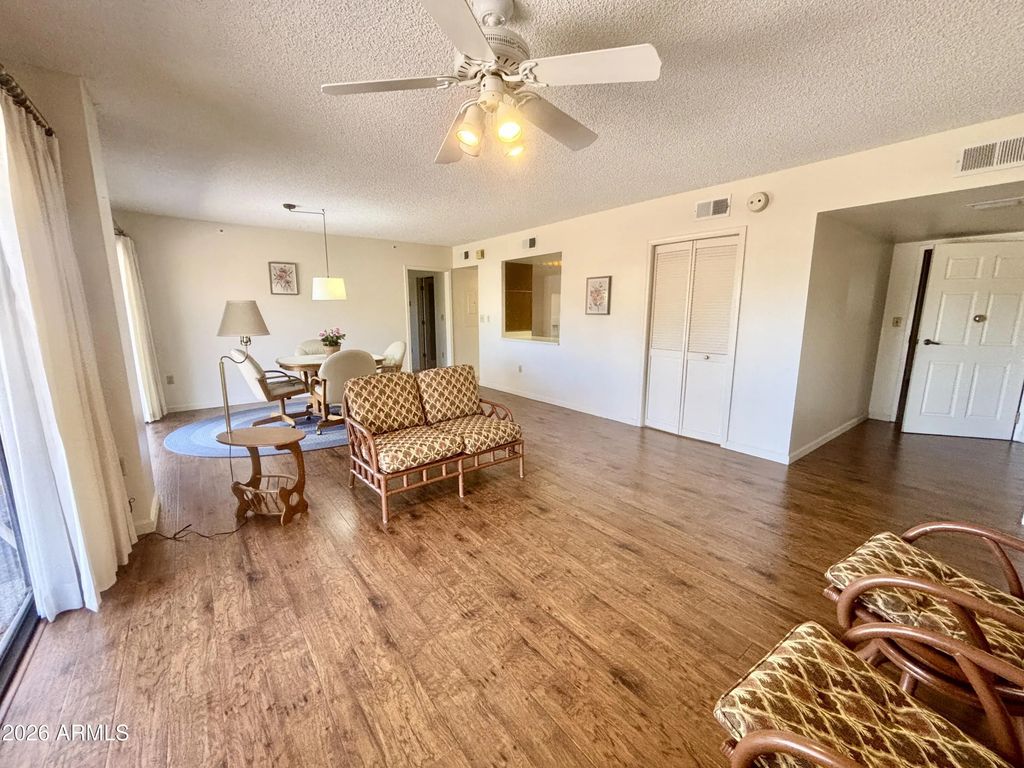 10330 W Thunderbird Boulevard (unit Apt A127), Sun City
