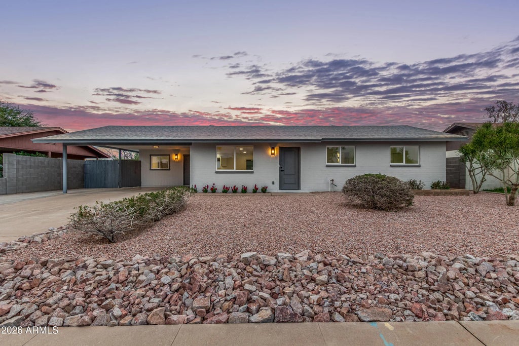 1666 W Capri Avenue, Mesa