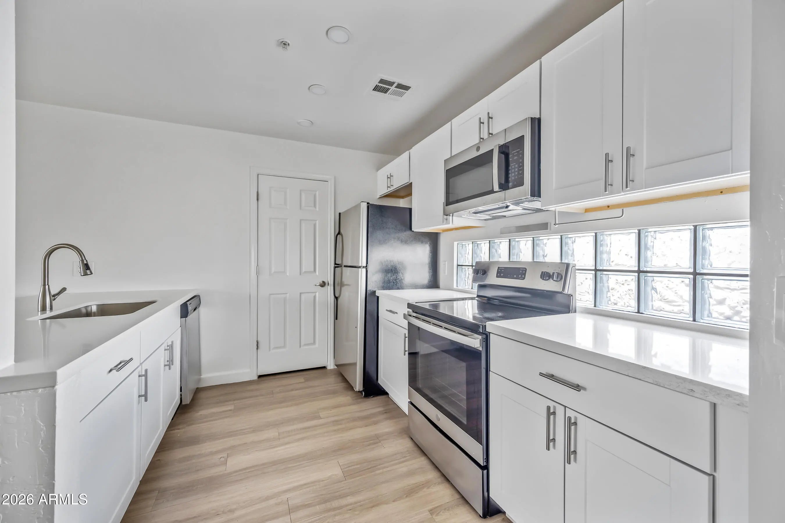 Photo of Listing #6973674