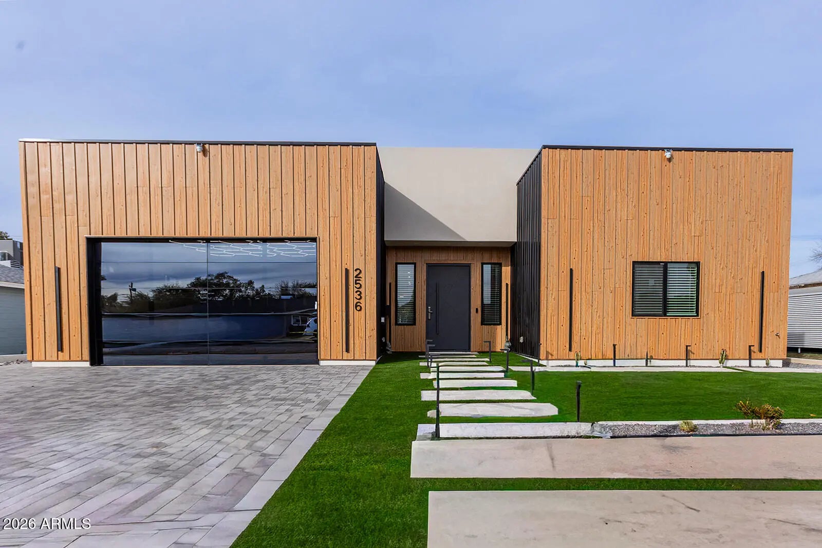 Photo of Listing #6973892