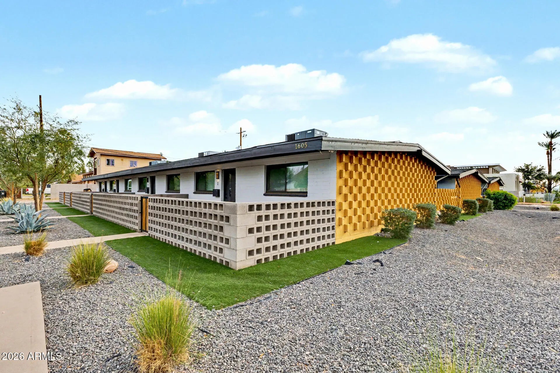 Photo of Listing #6973902