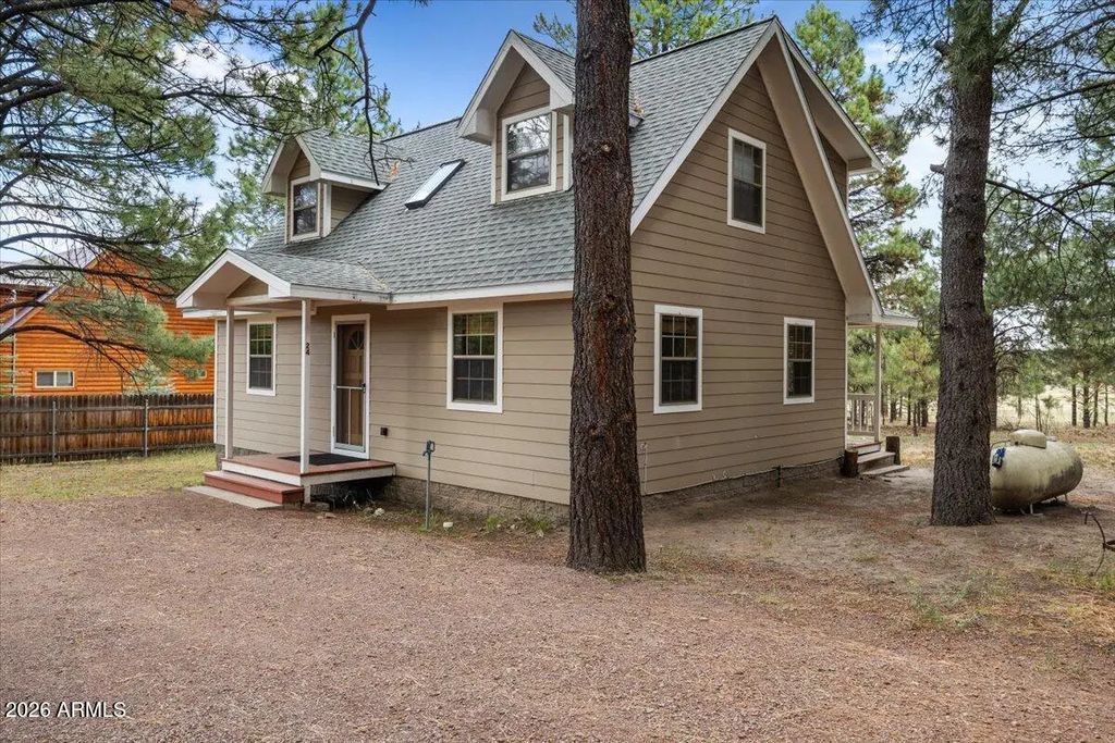 24 County Road 2065, Alpine
