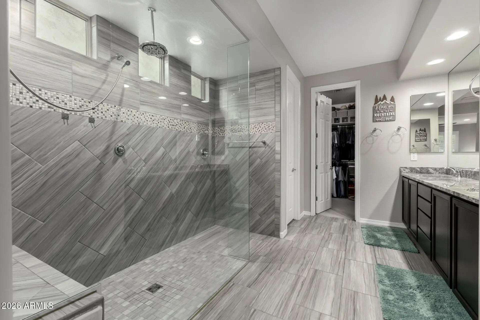 Photo of Listing #6975627