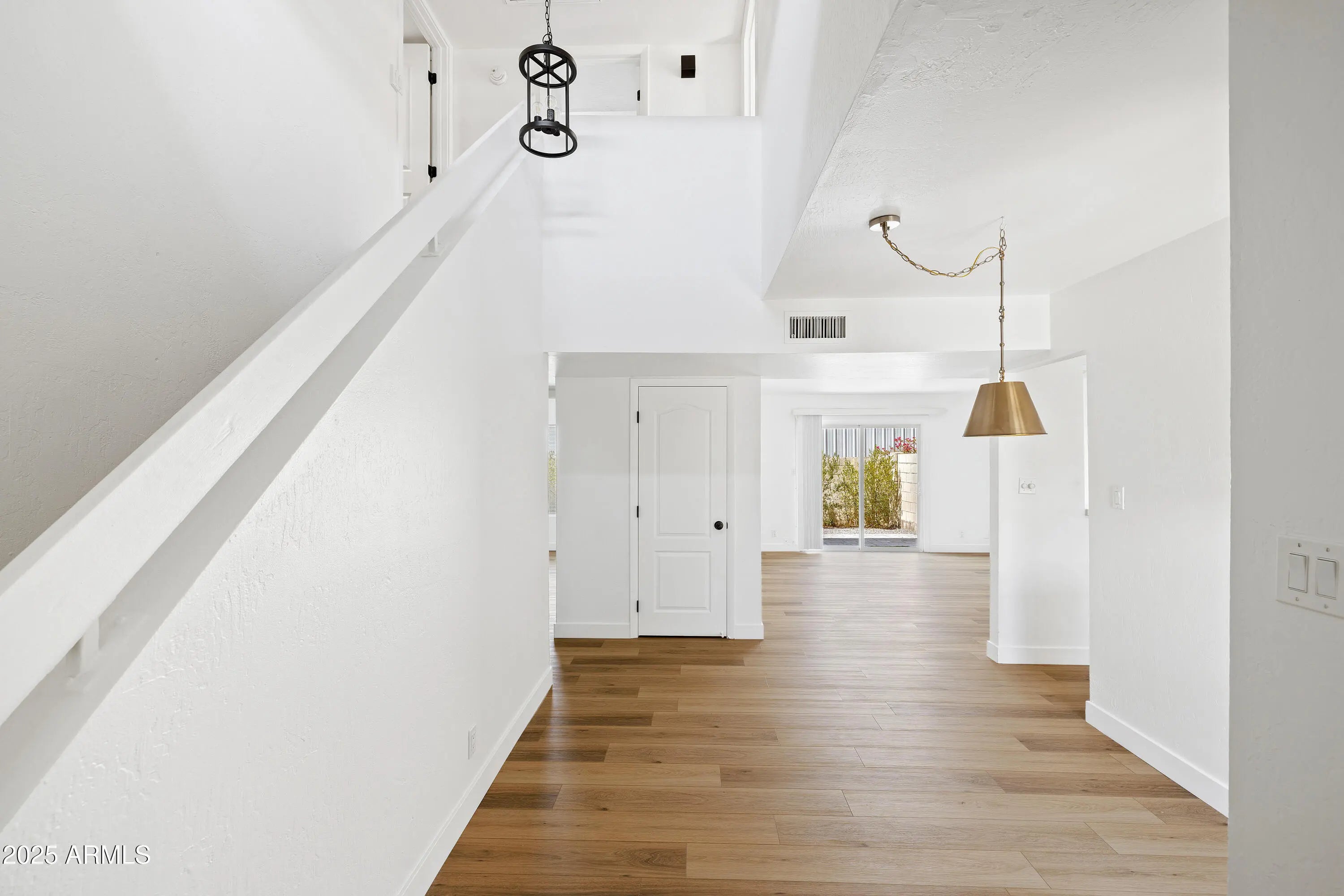 Photo of Listing #6974062