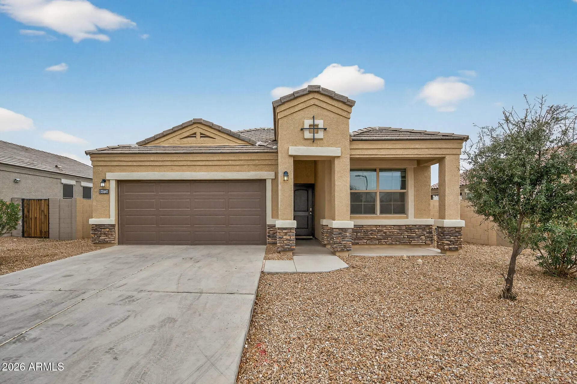 Photo of Listing #6974275