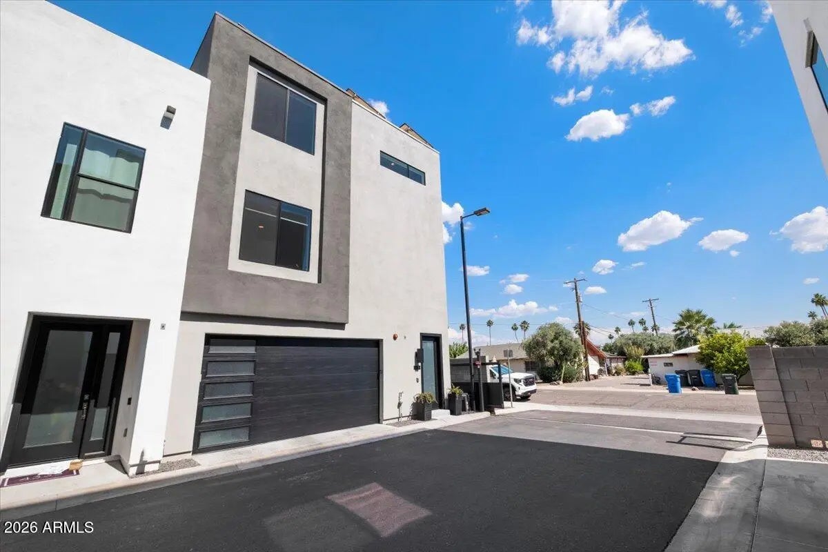 Photo of Listing #6979015