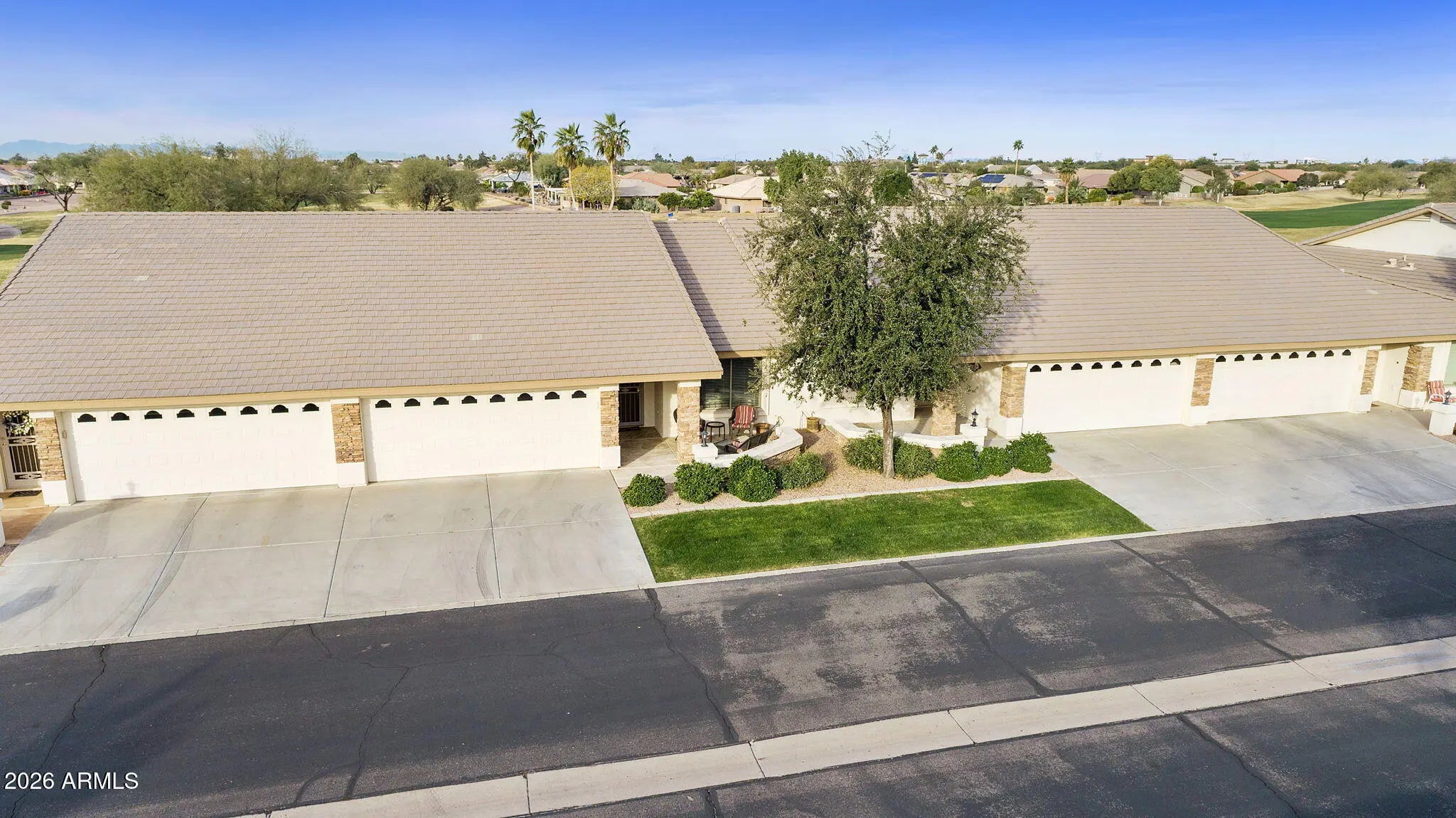 Photo of Listing #6974297