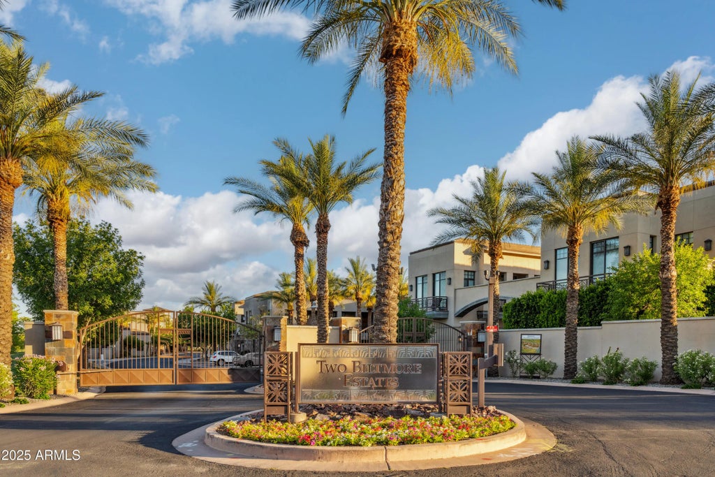 2 Biltmore Estate (unit 309), Phoenix