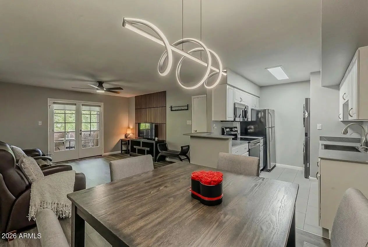 Photo of Listing #6976153