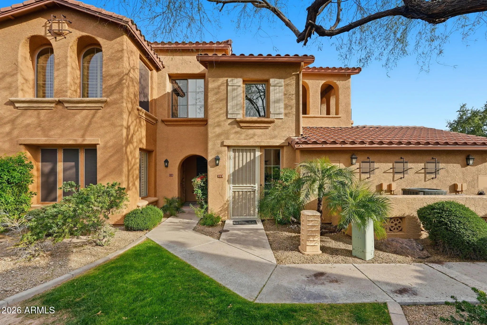 Photo of Listing #6977052