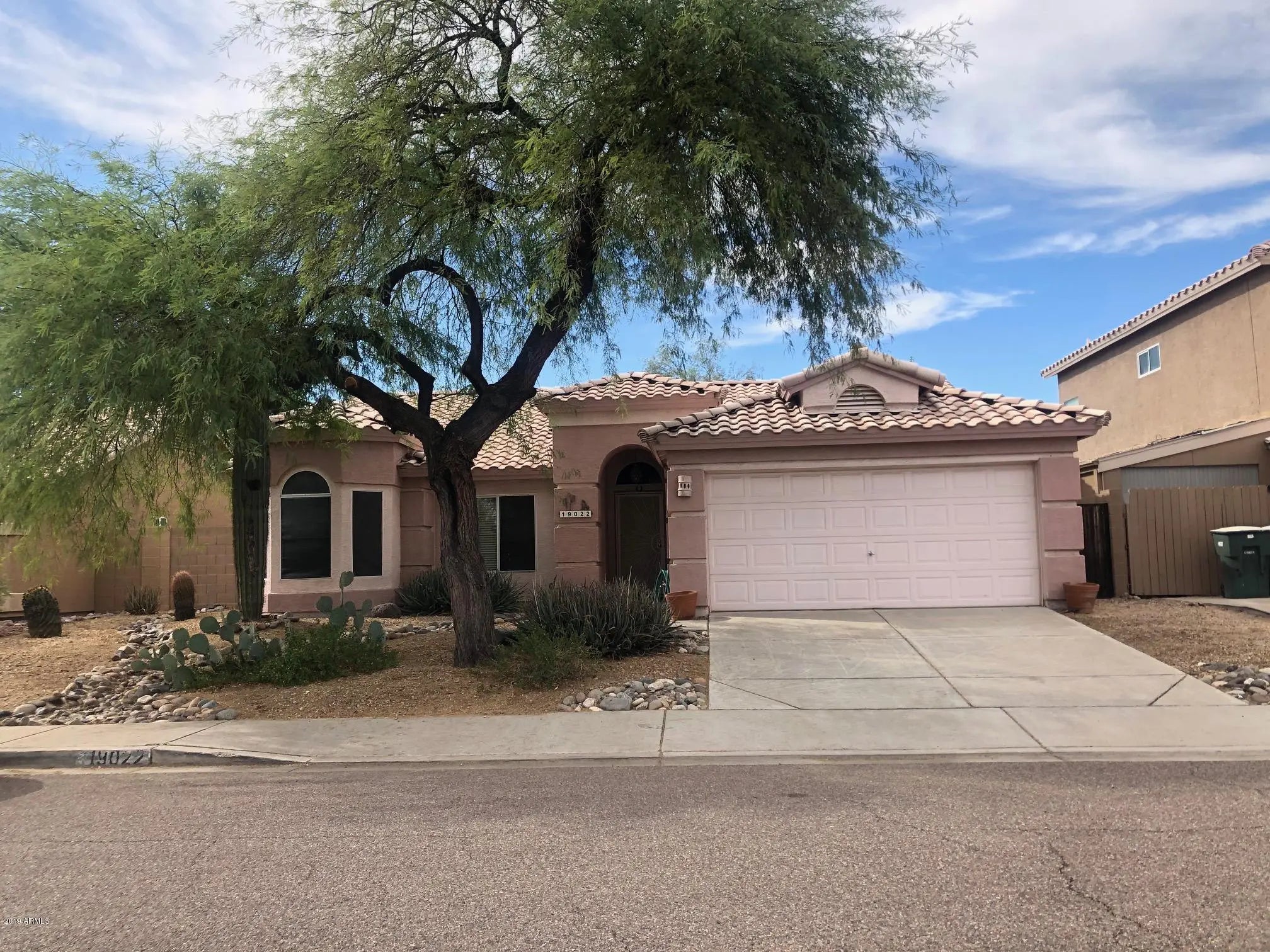 Photo of Listing #6974584