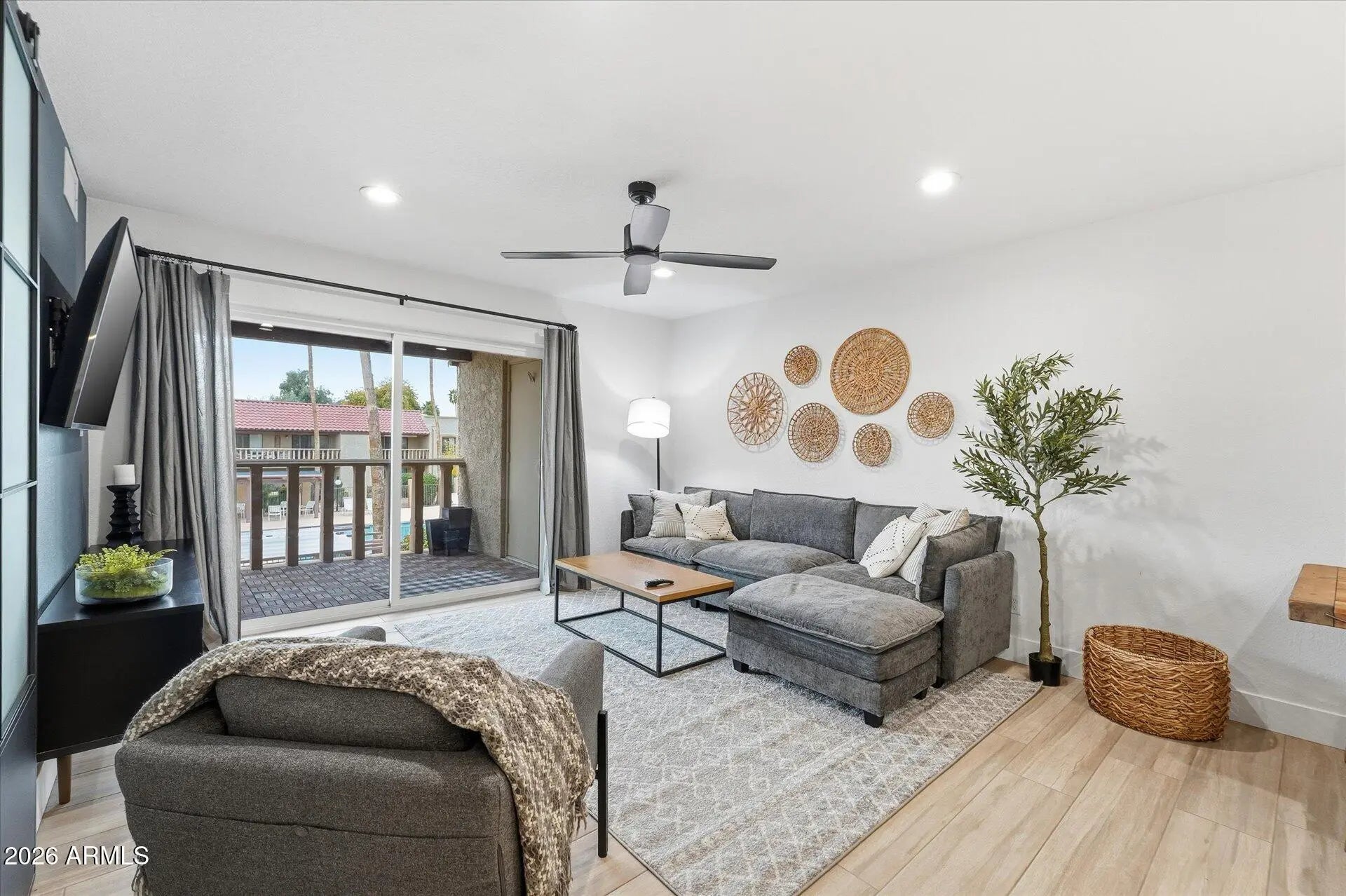 Photo of Listing #6975791