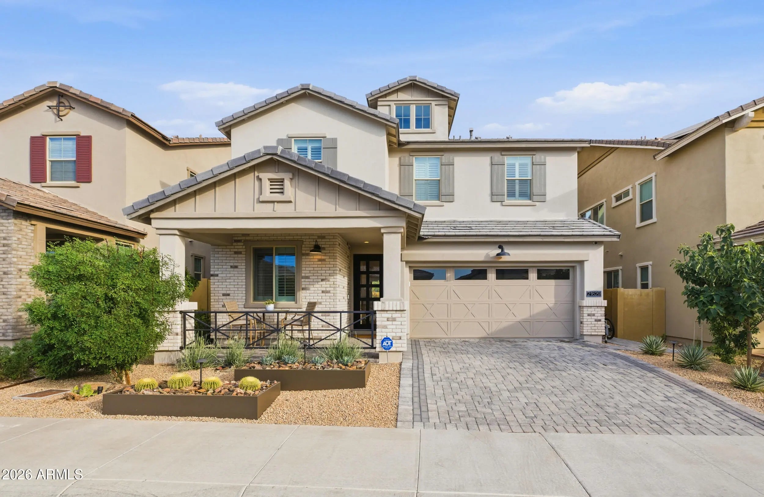 Photo of Listing #6975855