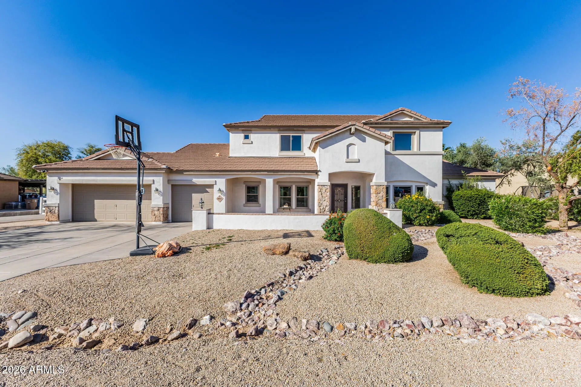 Photo of Listing #6978903