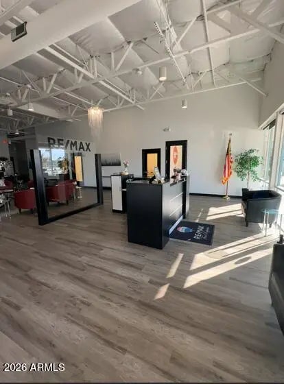 Photo of Listing #6975081