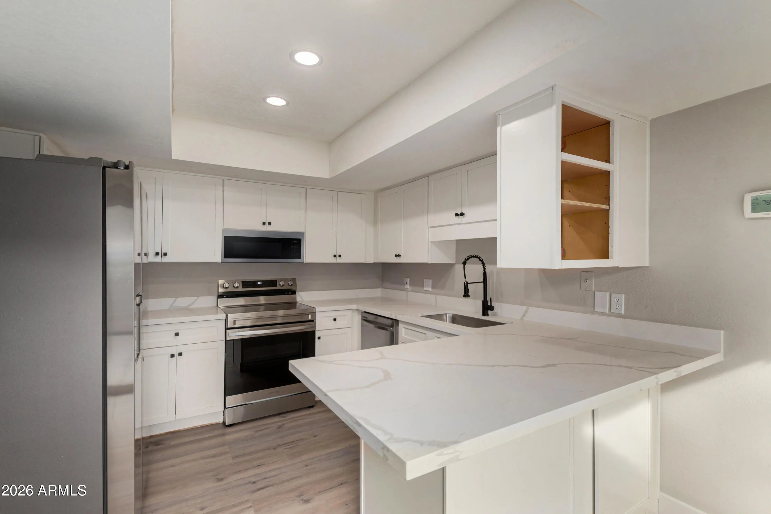 Photo of Listing #6976844