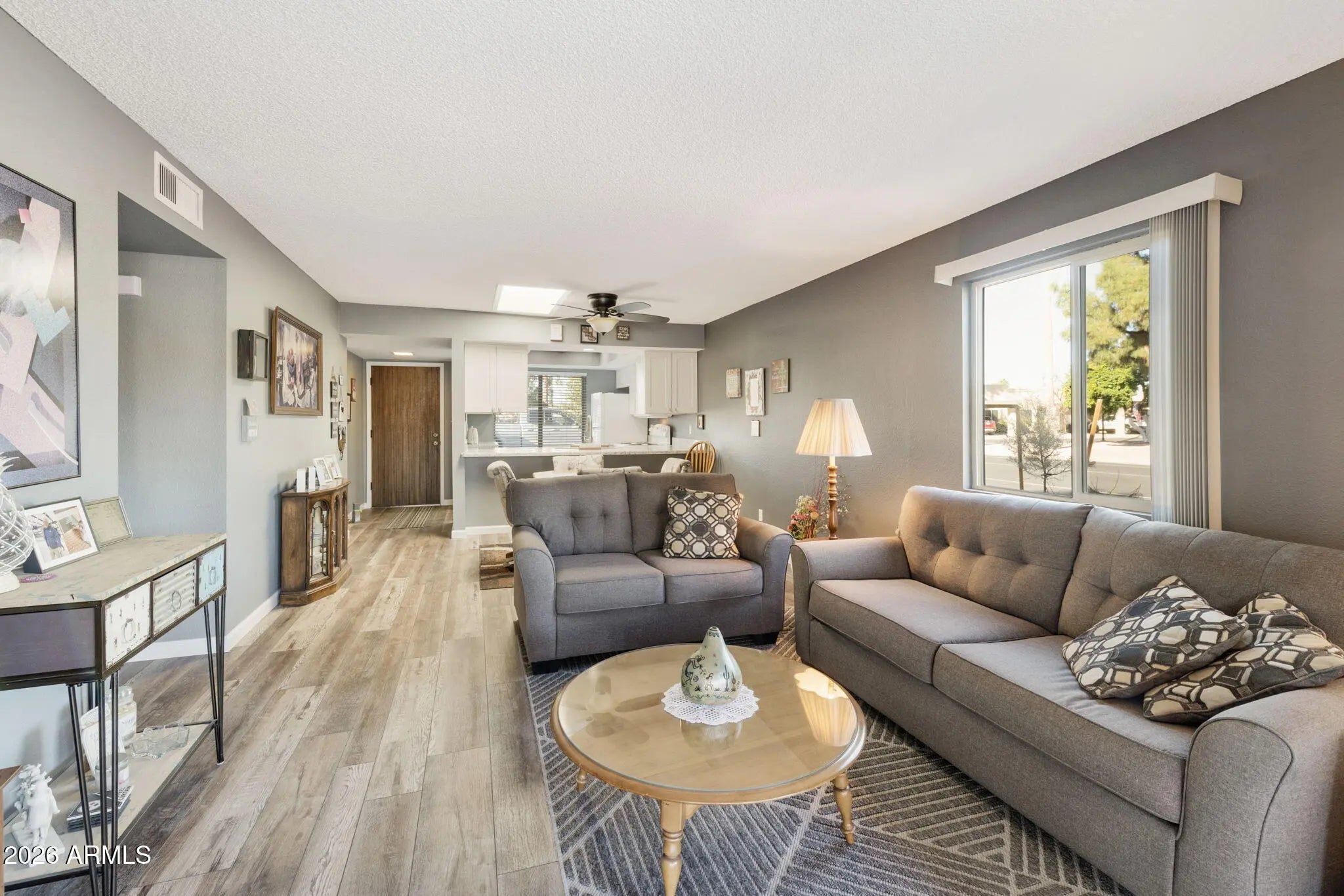 Photo of Listing #6977077