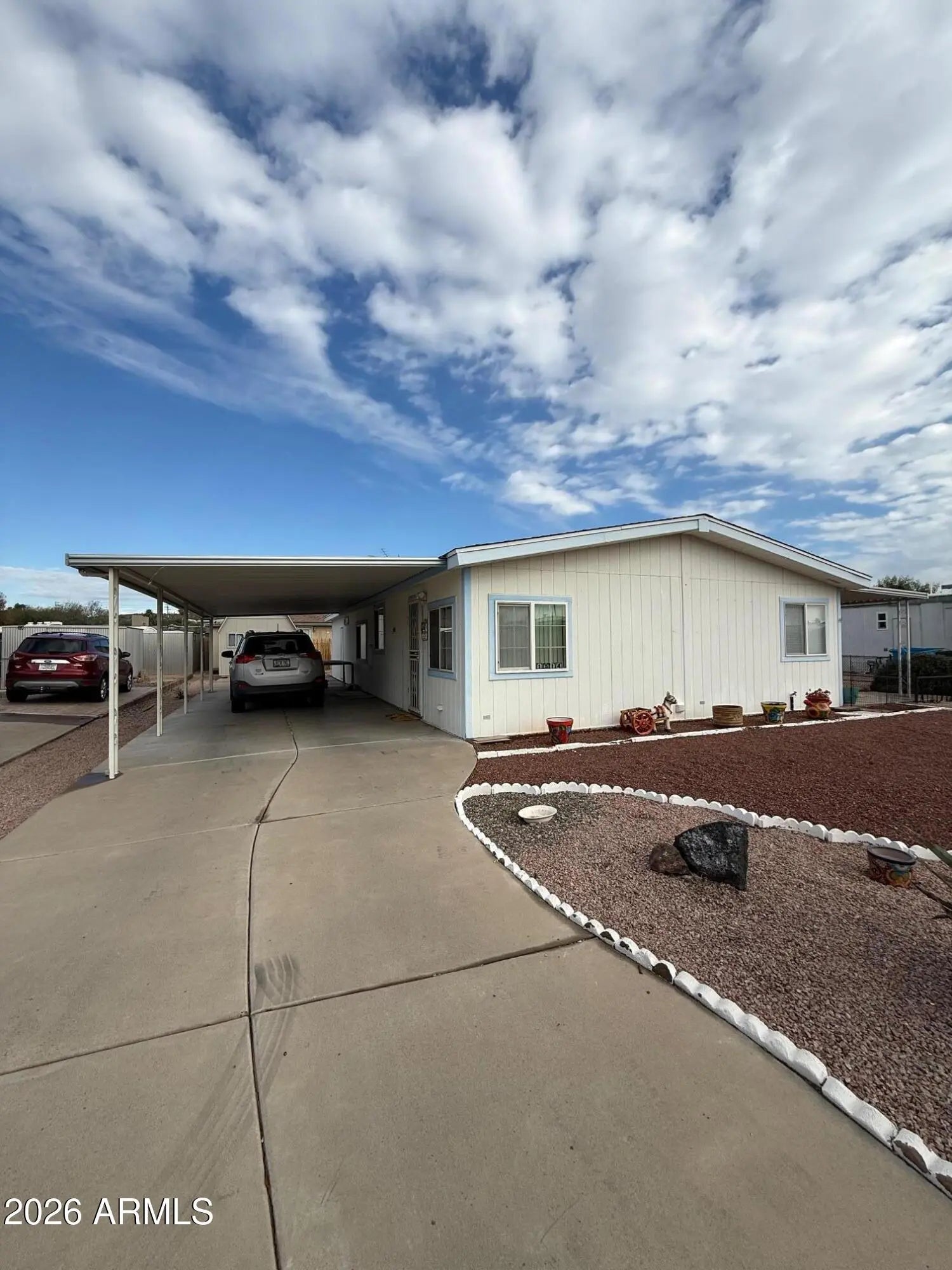 Photo of Listing #6975324