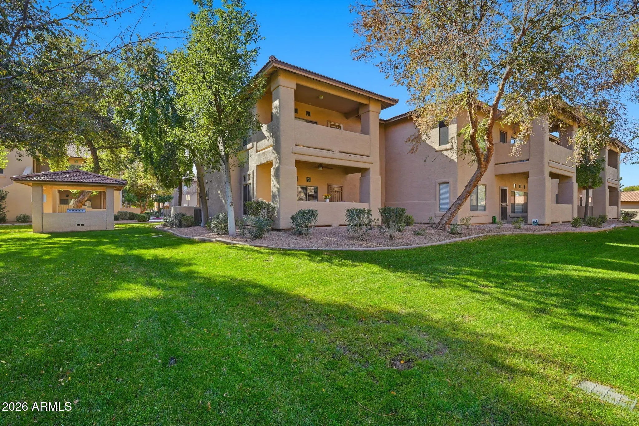 Photo of Listing #6975736