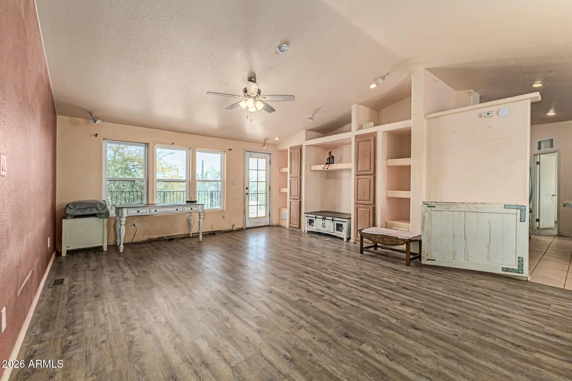 Photo of Listing #6977852