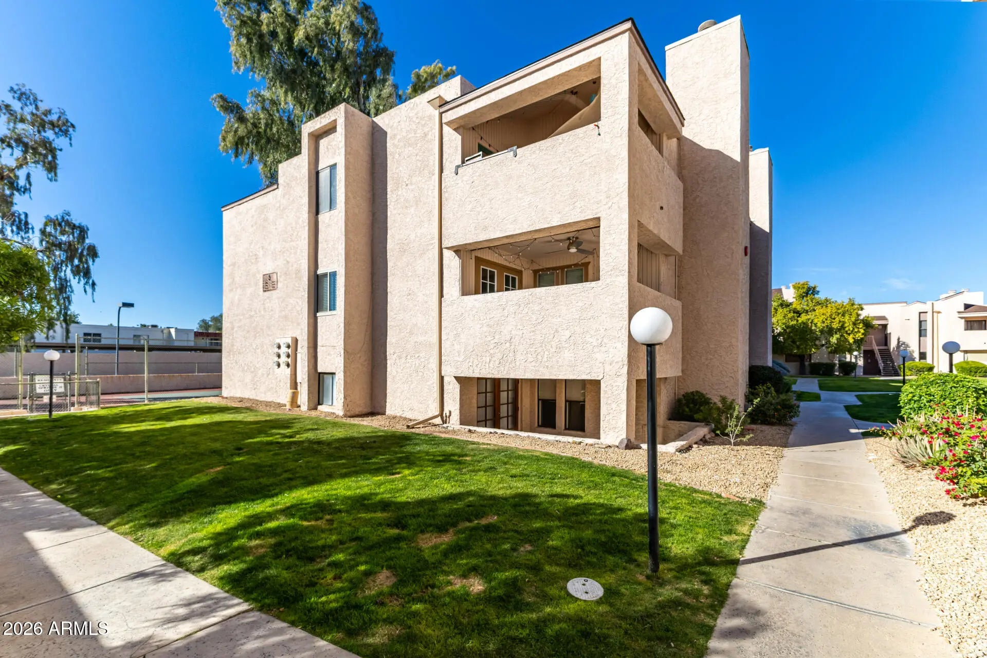 Photo of Listing #6975501