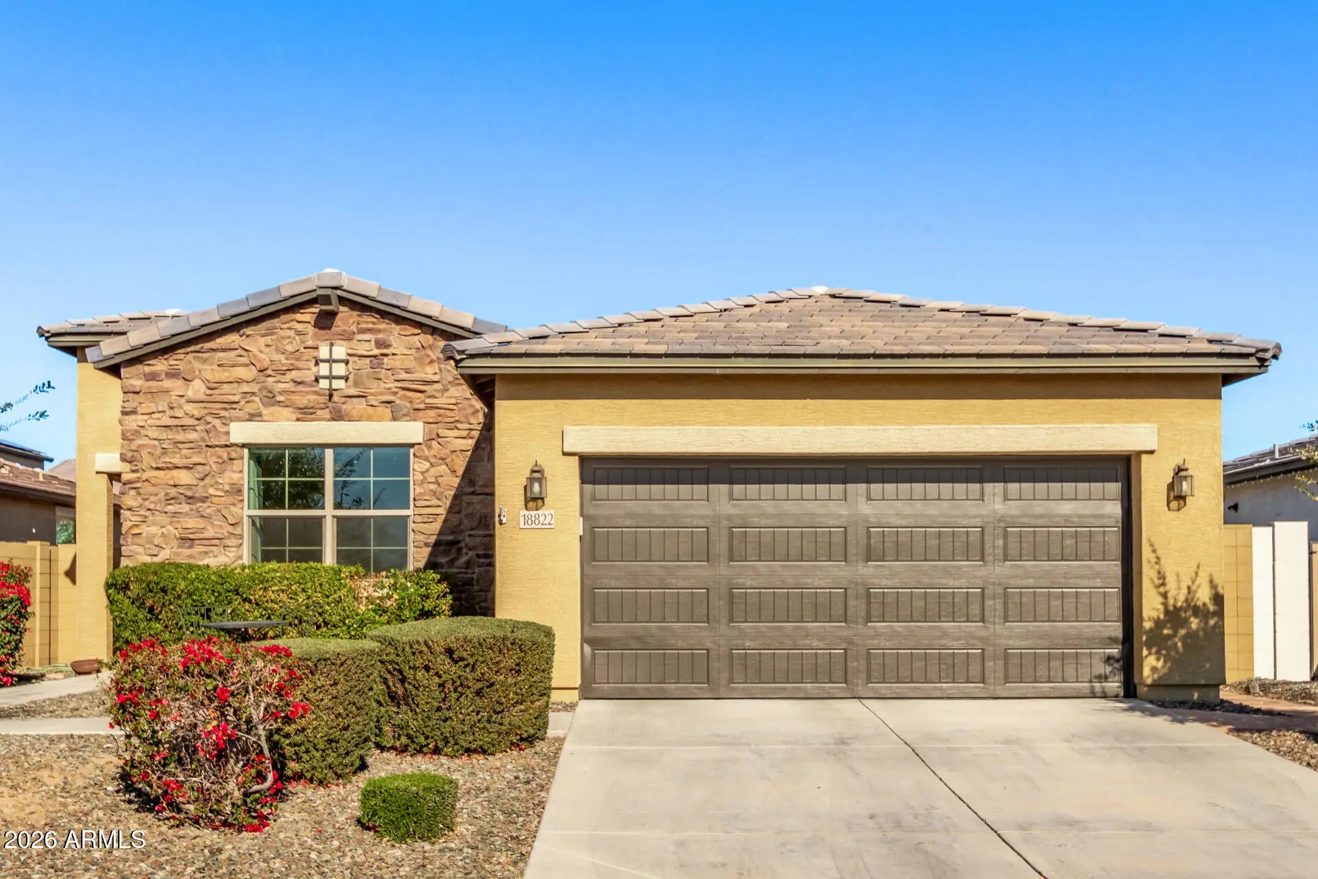 Photo of Listing #6975817