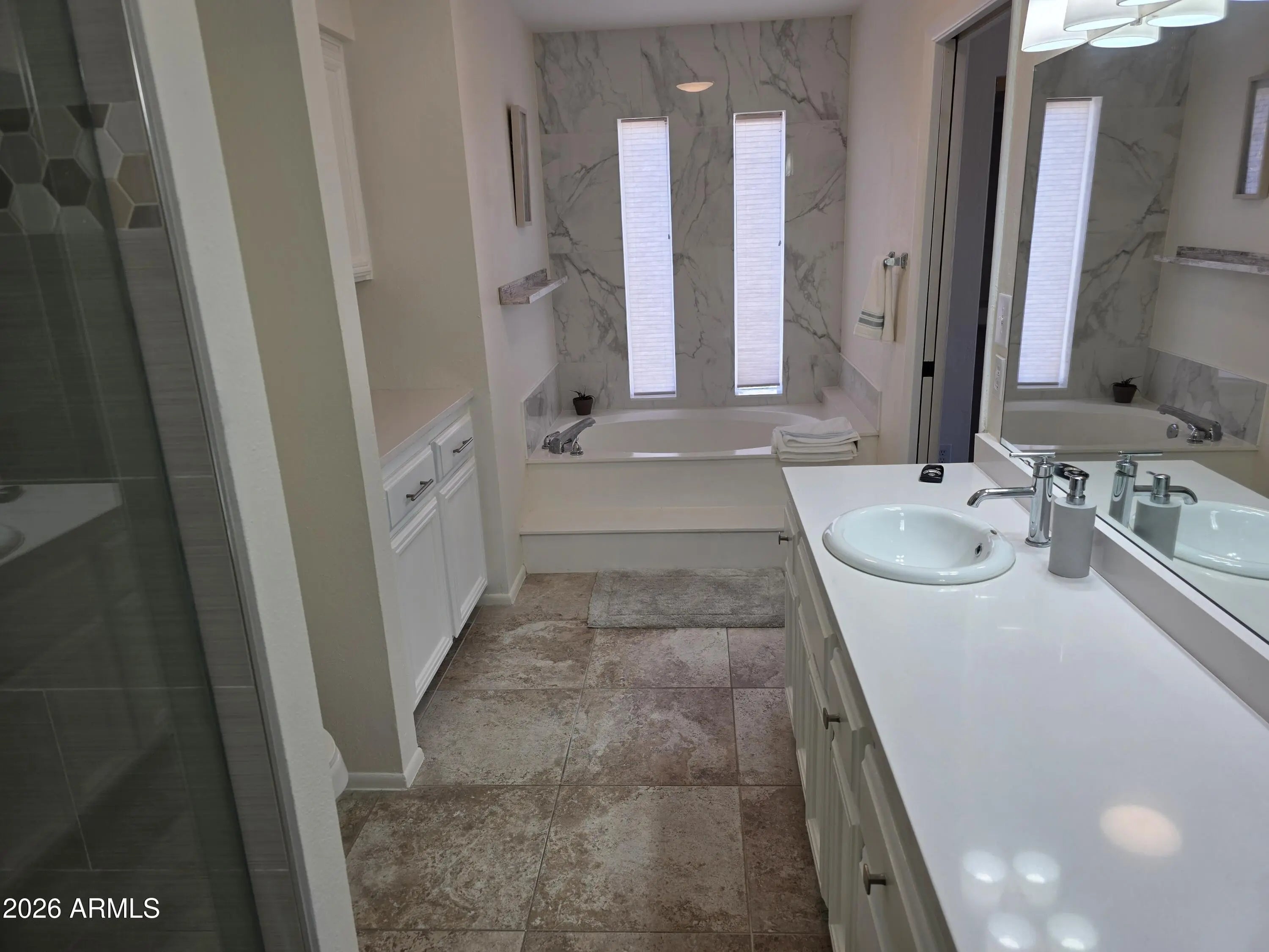 Photo of Listing #6975670