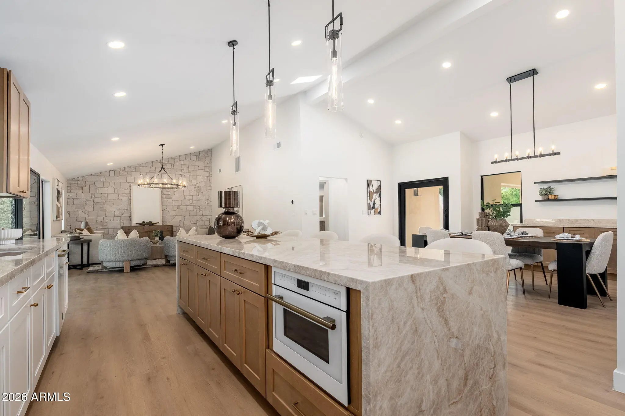 Photo of Listing #6983180