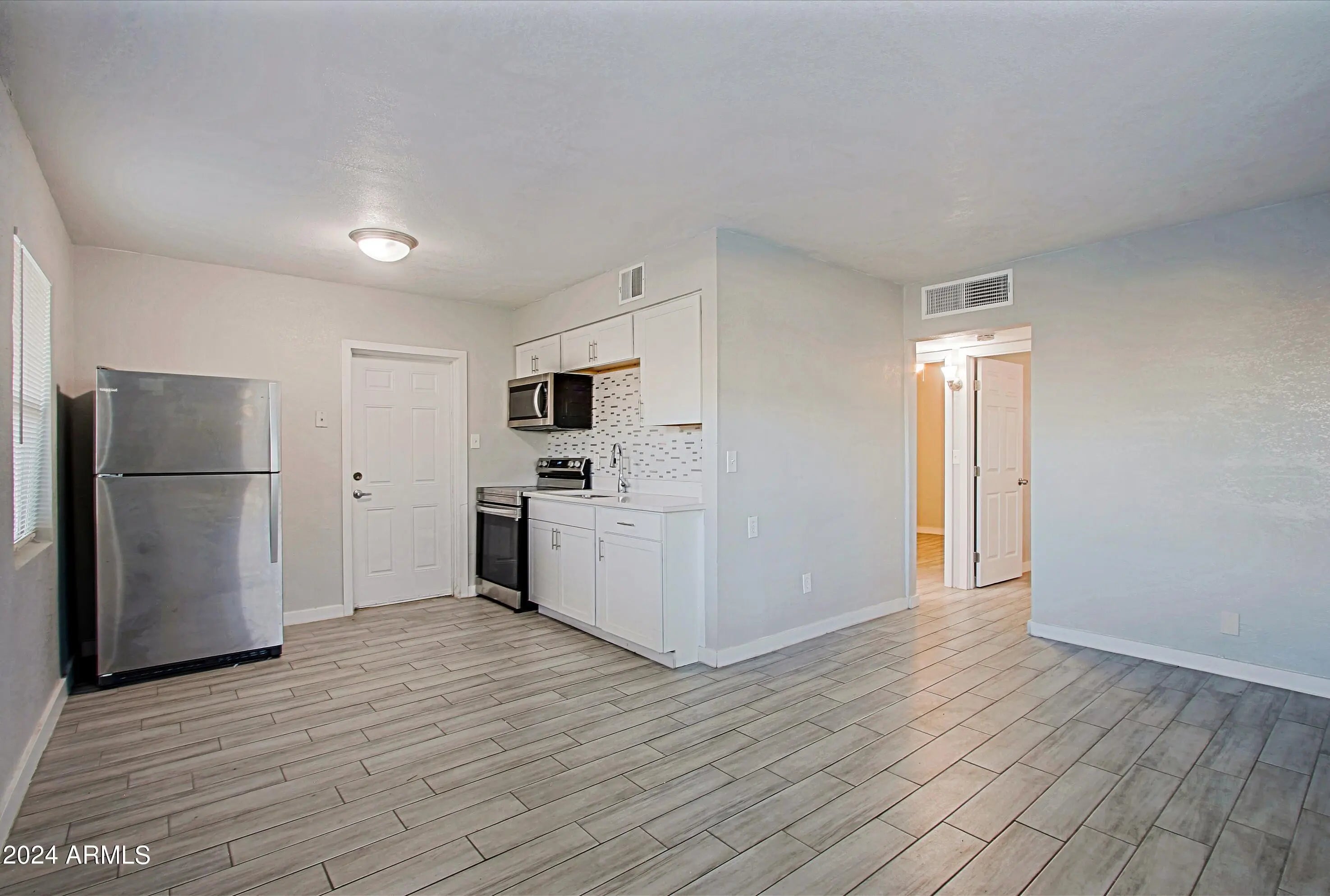 Photo of Listing #6975768