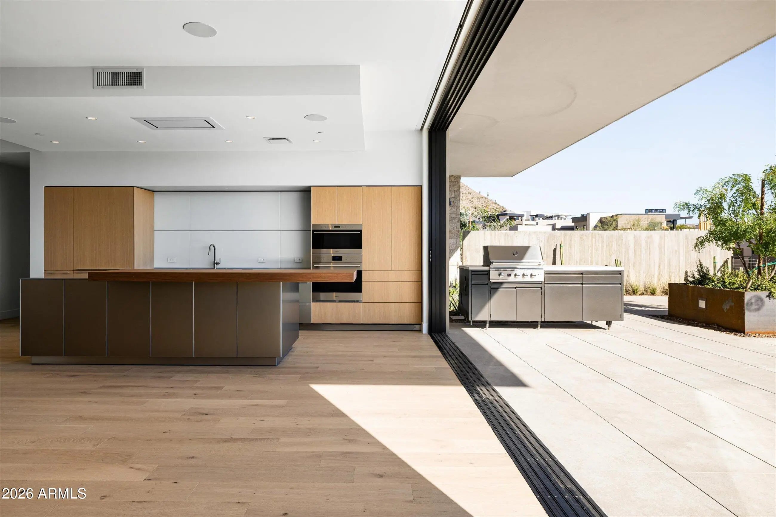 Photo of Listing #6975894