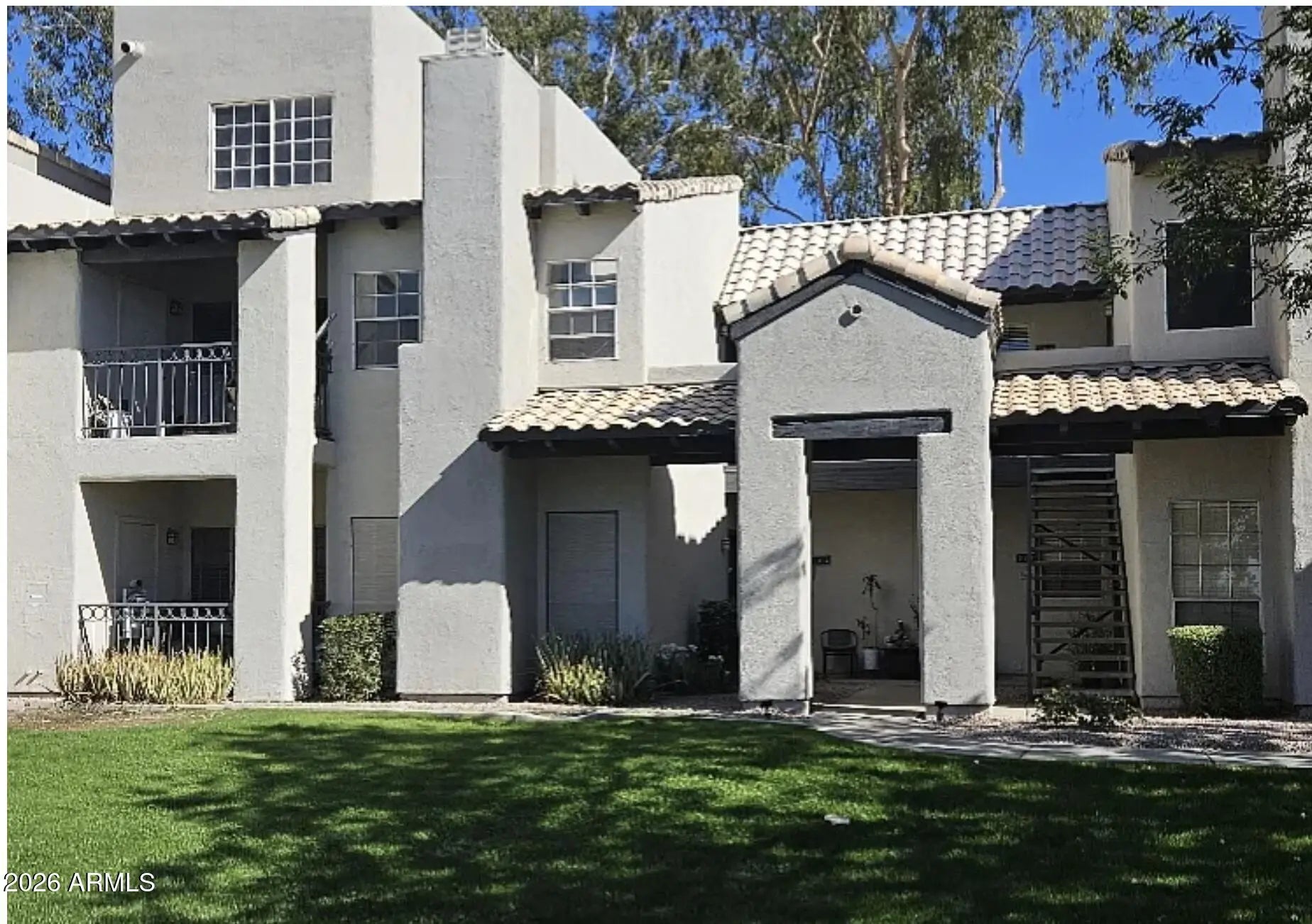 Photo of Listing #6975872