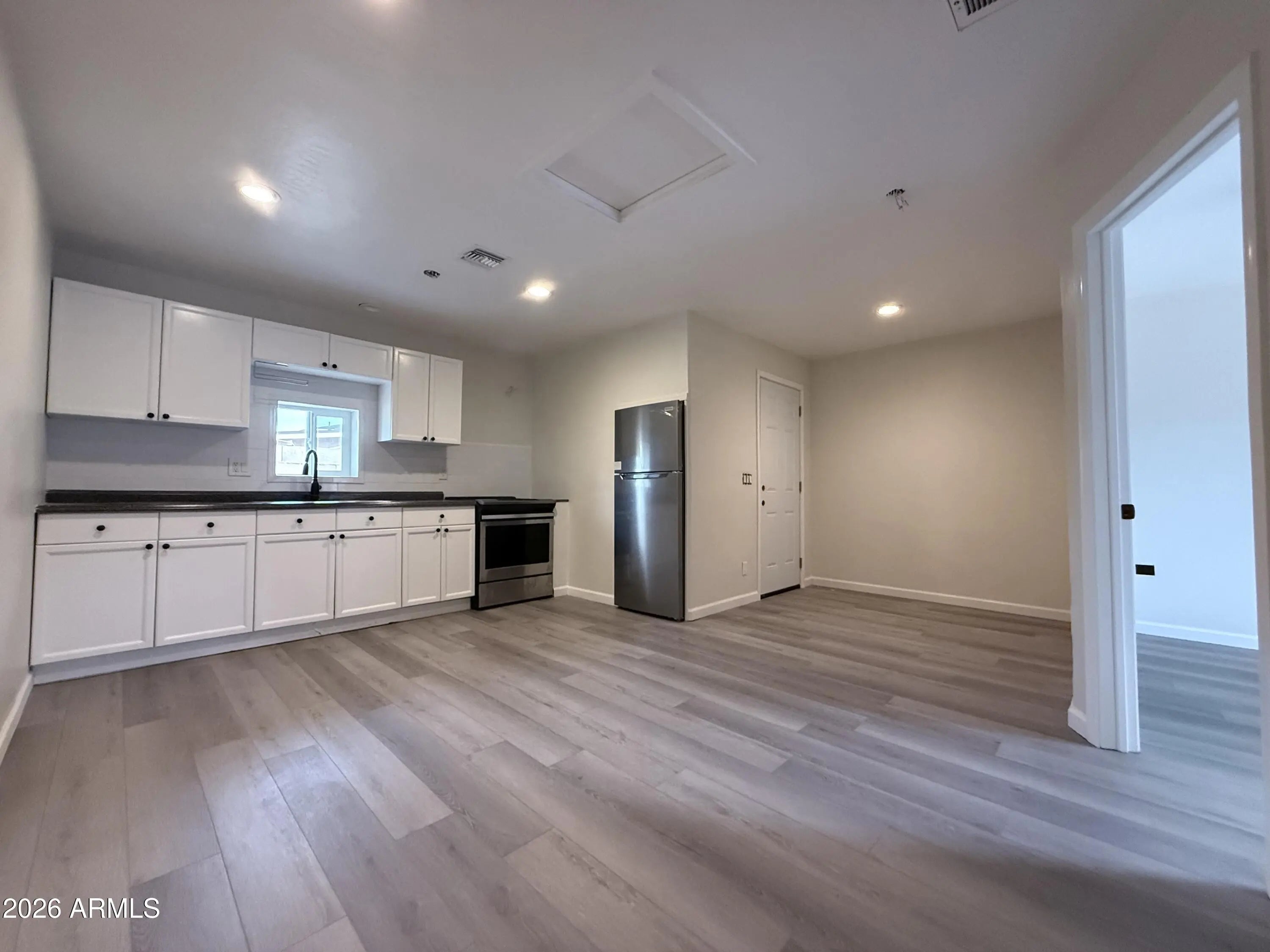 Photo of Listing #6976355