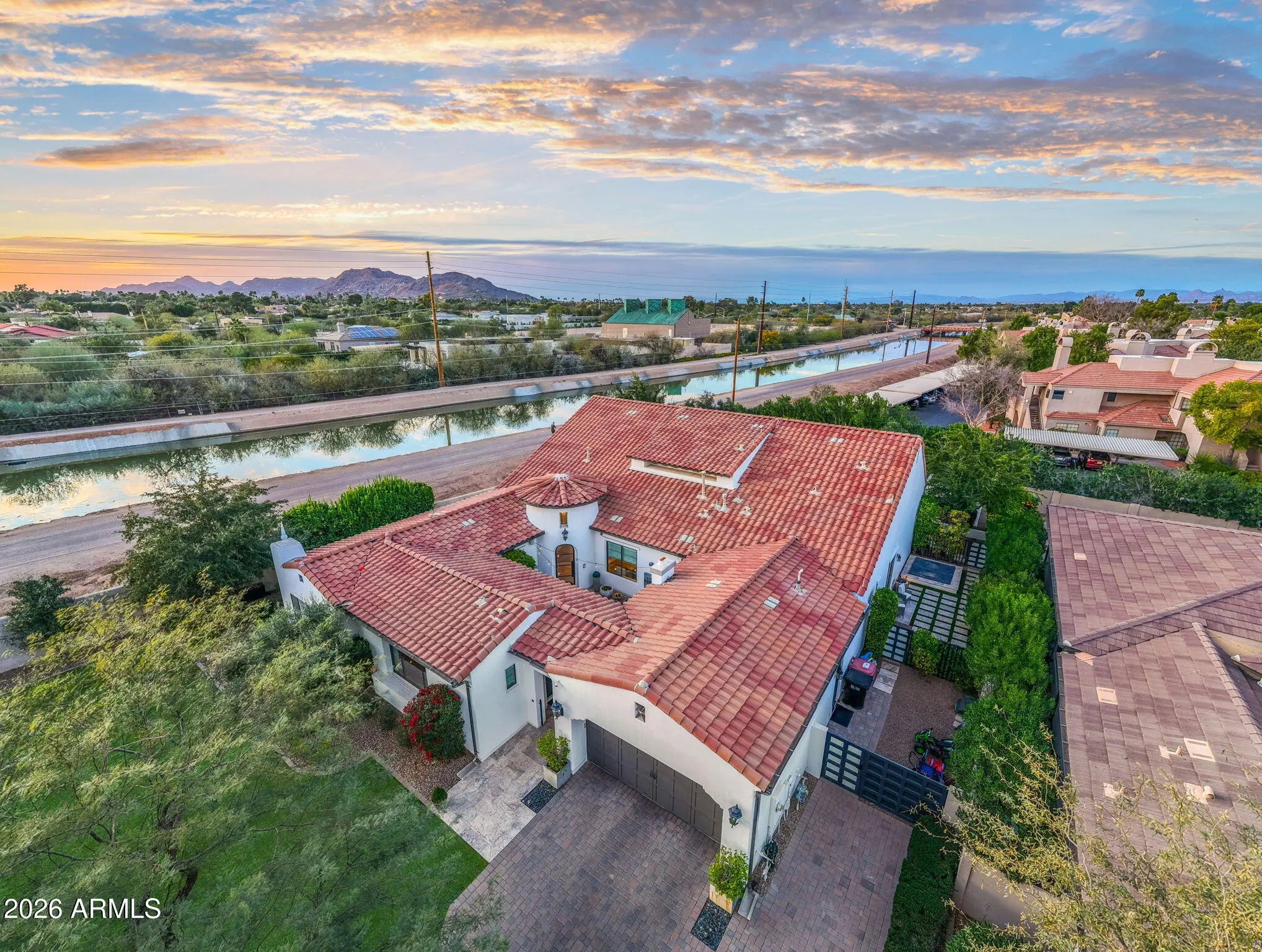 Photo of Listing #6977743