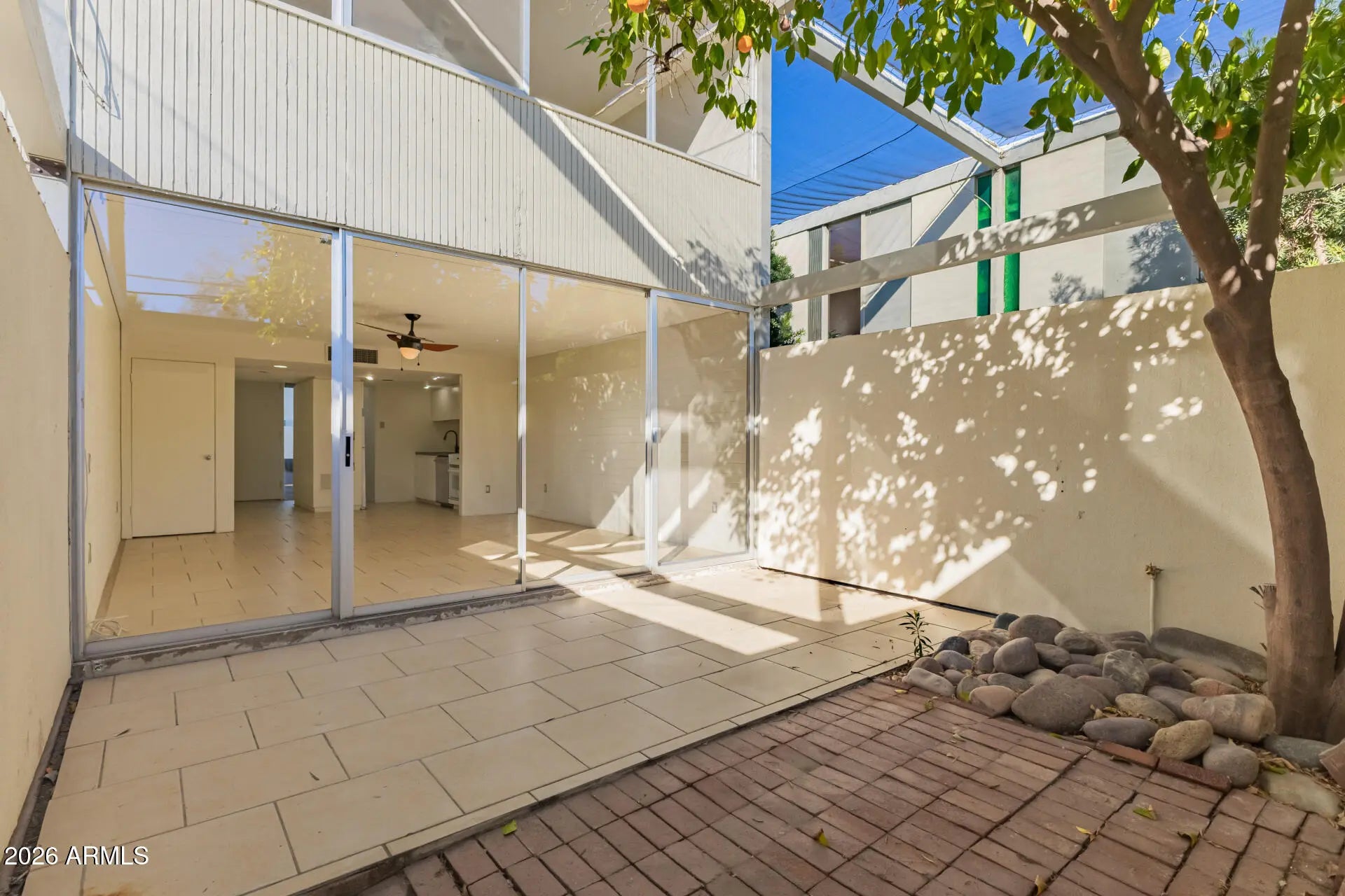 Photo of Listing #6976715