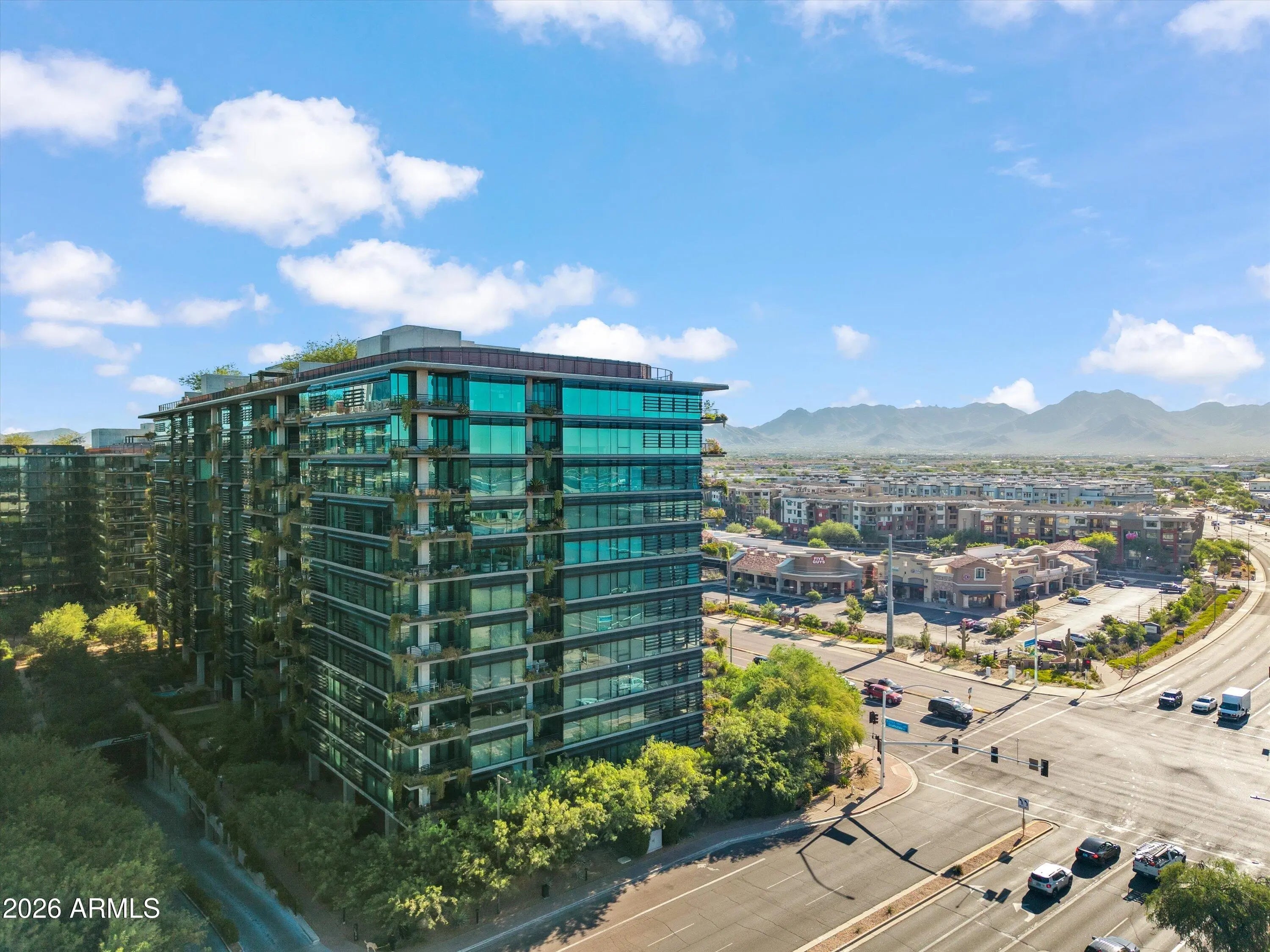 Photo of Listing #6976005