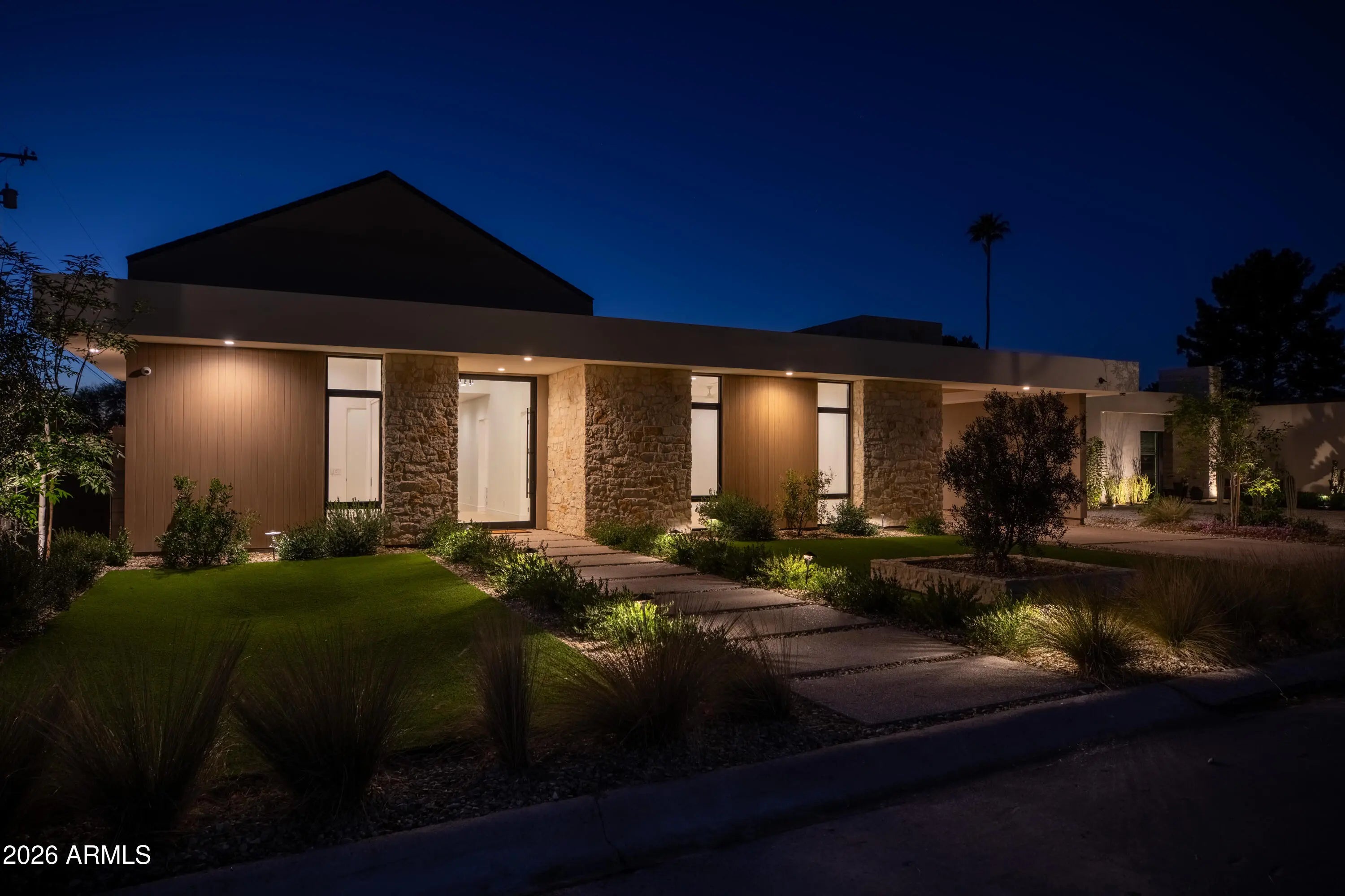 Photo of Listing #6977447