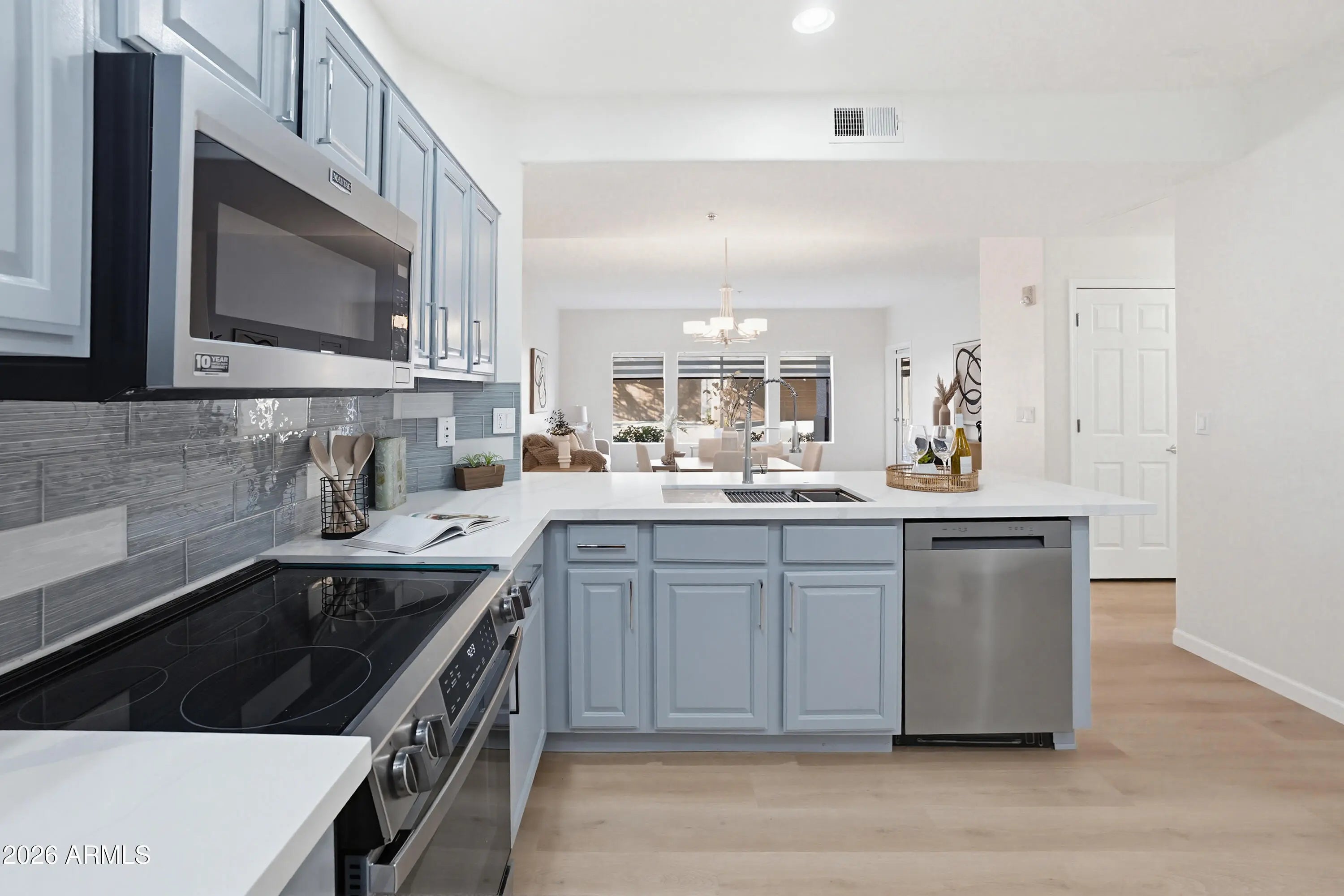 Photo of Listing #6976383