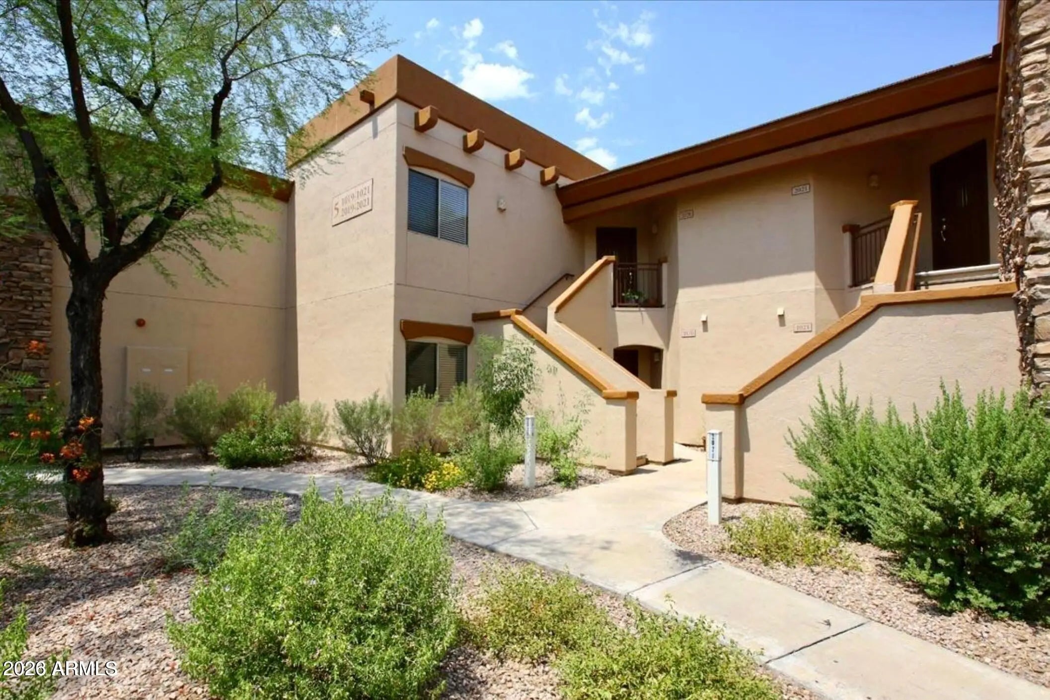 Photo of Listing #6976381