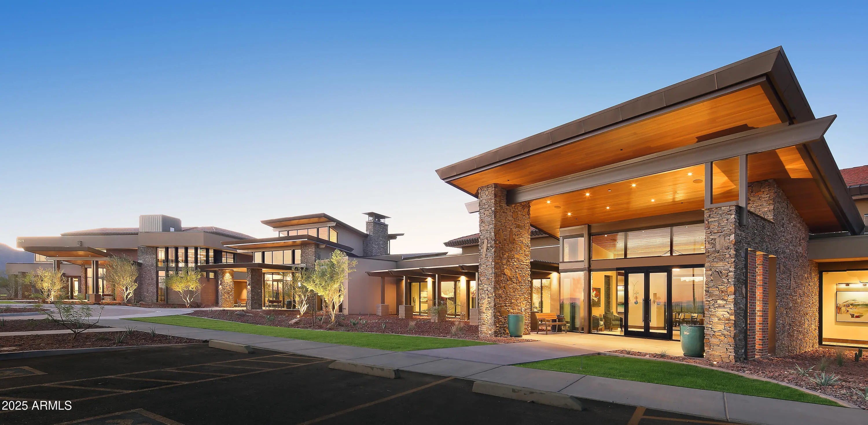 Photo of Listing #6976336